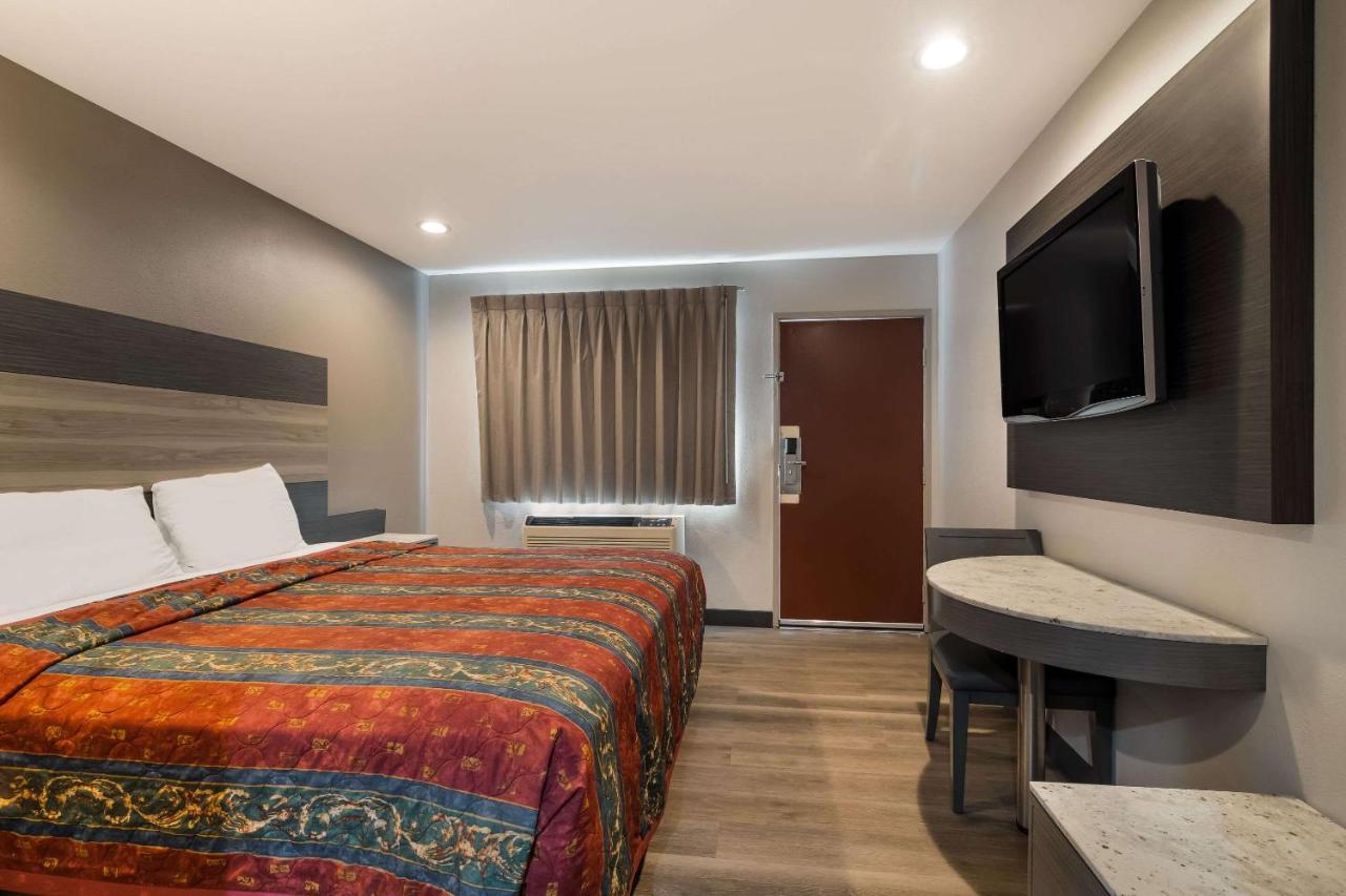 Rodeway Inn San Bernardino & Redlands Exteriér fotografie